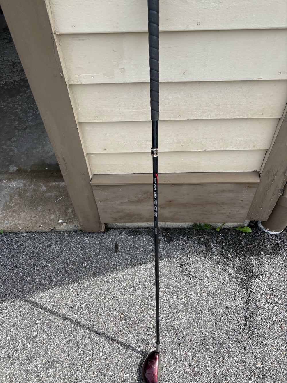Nomad Utility 3-Regular Shaft 17 Degree Loft Black and Maroon Men’s Golf Driver